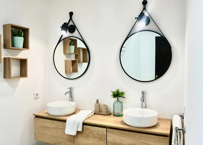 En Primera Linea De Mar Cerca De Binibeca Villa *