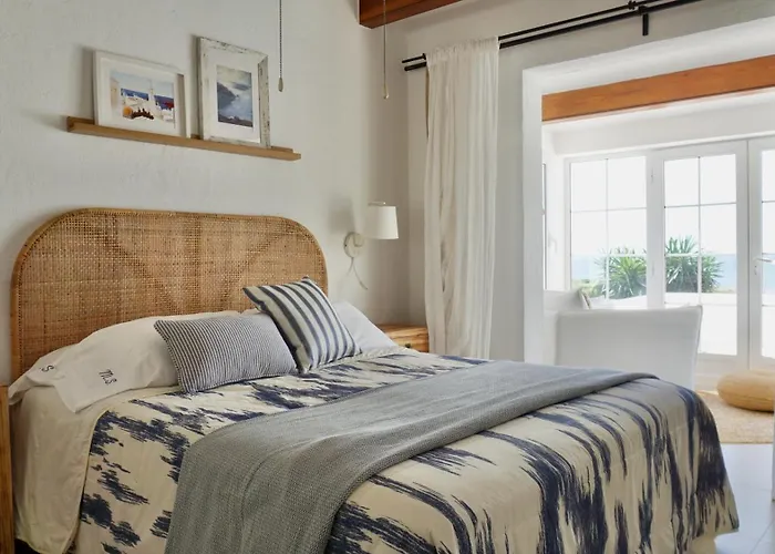 Villa En Primera Linea De Mar Cerca De Binibeca *